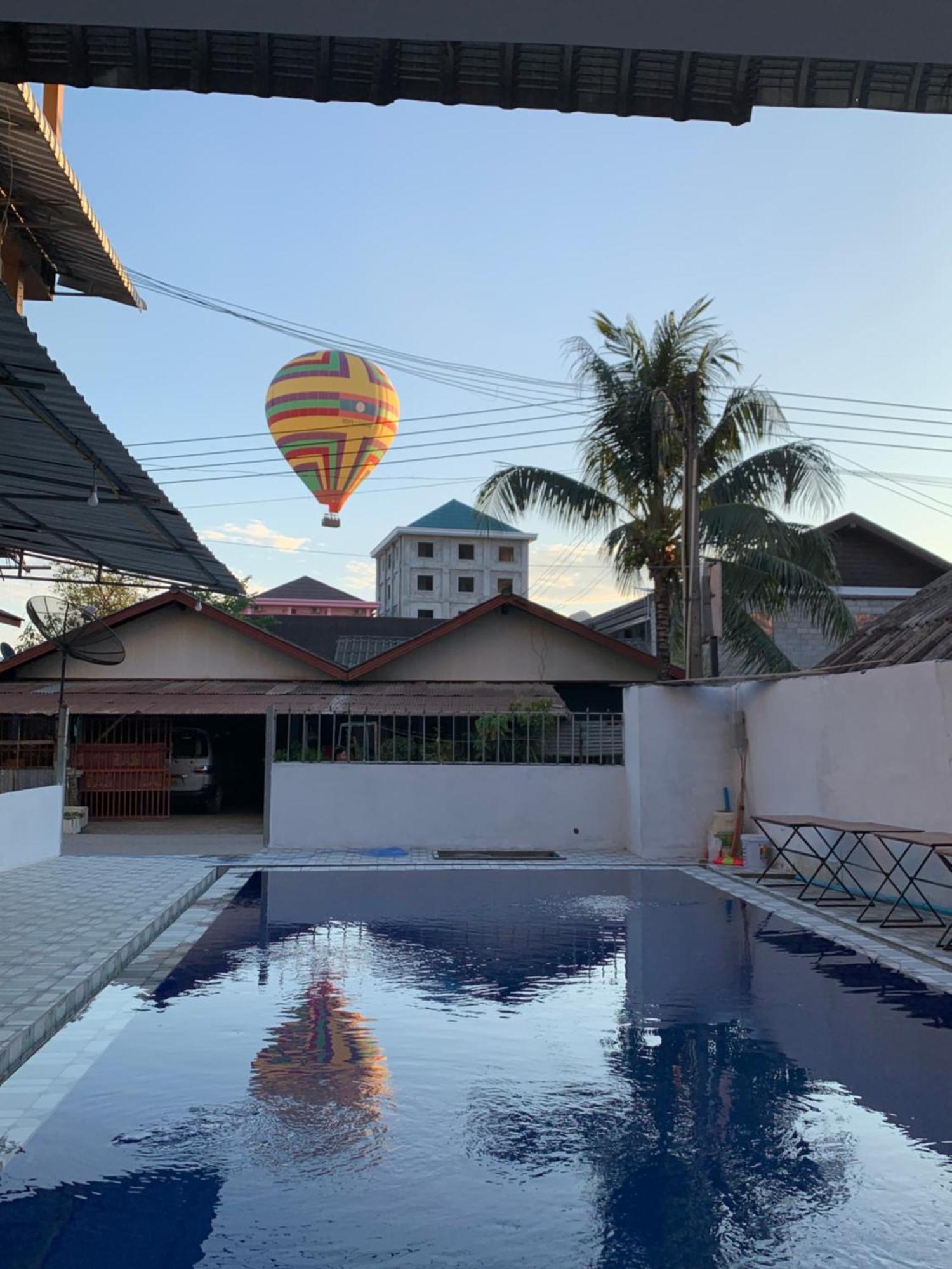 Vang Vieng Guesthouse 외부 사진