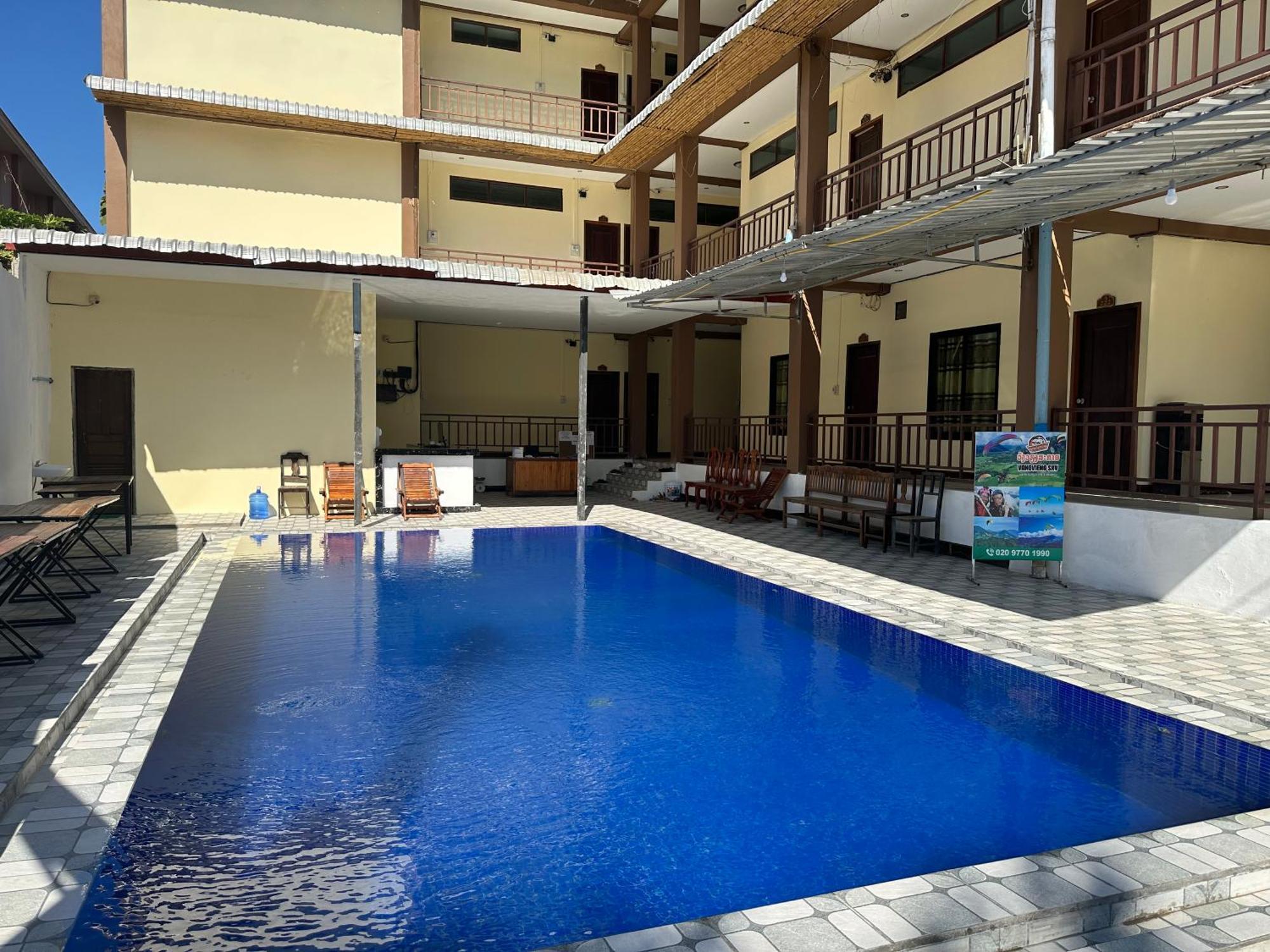 Vang Vieng Guesthouse 외부 사진